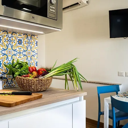 Casa Carmine - Centro Apartment *
