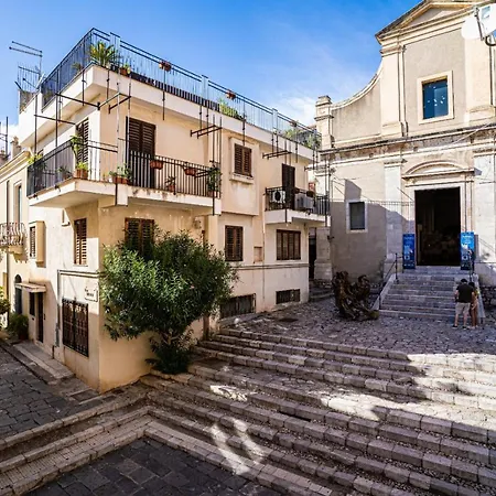 Casa Carmine - Centro Apartment *
