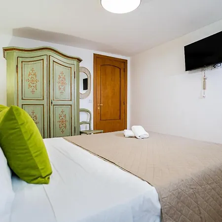 Casa Carmine - Centro Apartment *